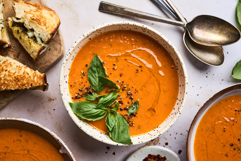 easy roasted tomato basil soup